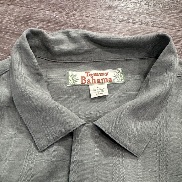 Vintage Tommy Bahama Shirt Mens Large Green Plaid Hawaiian Short Sleeve Silk - Picture 3 of 8